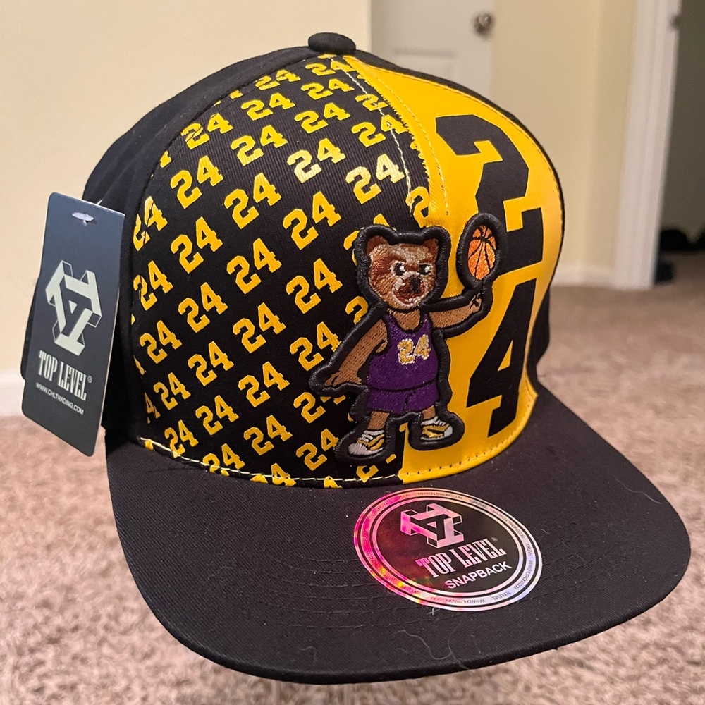 LOS ANGELES LAKERS SNAPBACK HAT TOP LEVEL KOBE 24 MAMBA TEDDY BEAR BLACK YELLOW